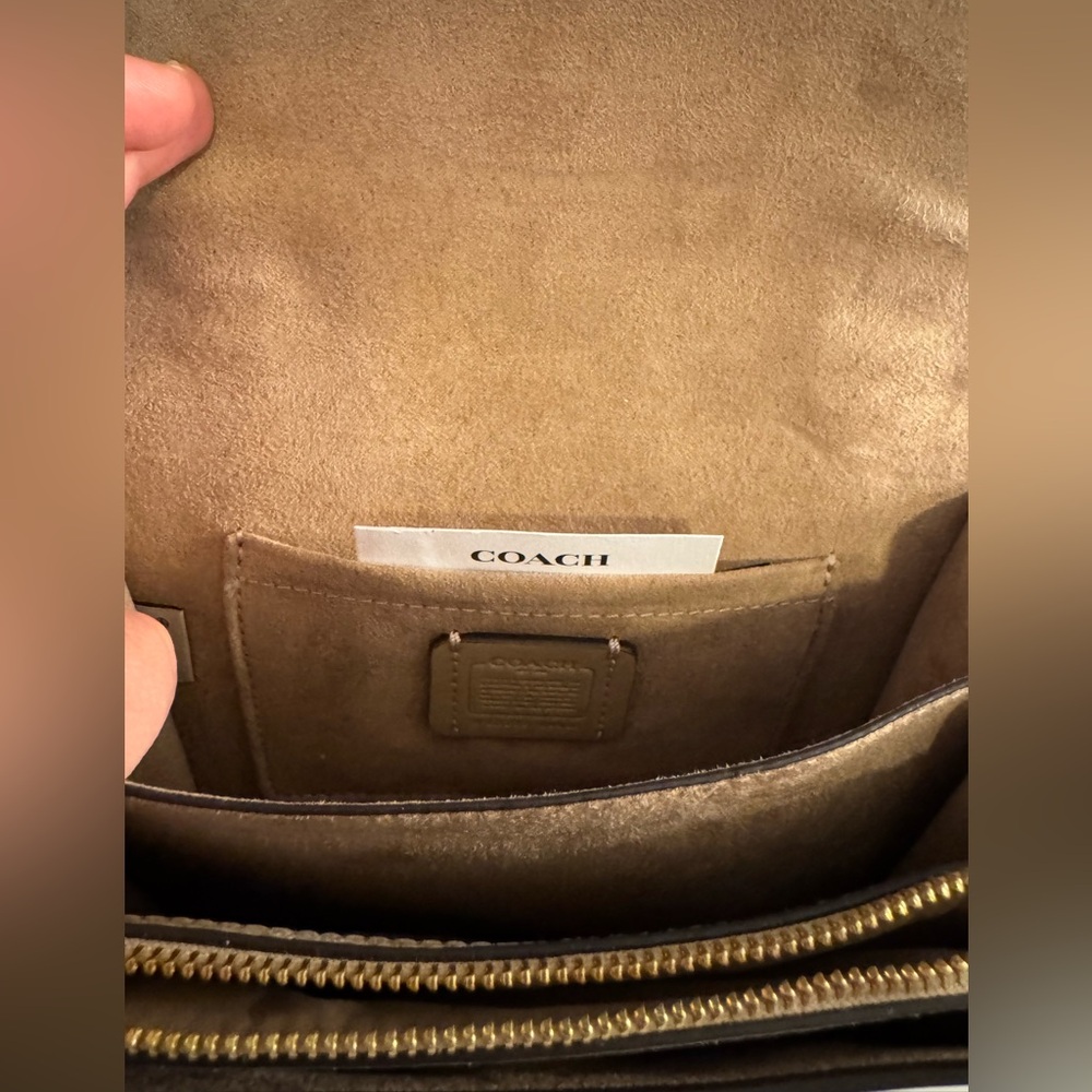 Klare Crossbody Coach Tan and Gold Women's Bag - Picture 2 of 11